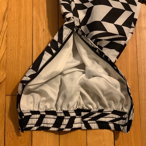 COPY - Nike Woven BIG SWOOSH Joggers Zipper CAMO … - Picture 6 of 8